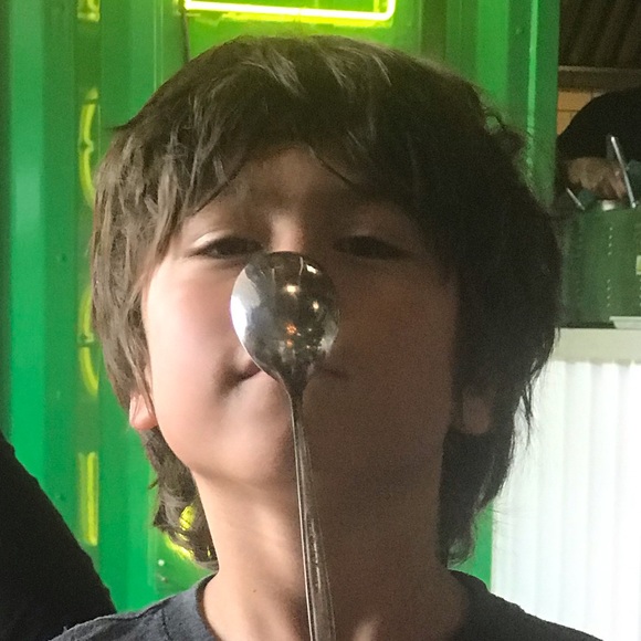 Meet your Posher, Andrea - Picture 1 of 1